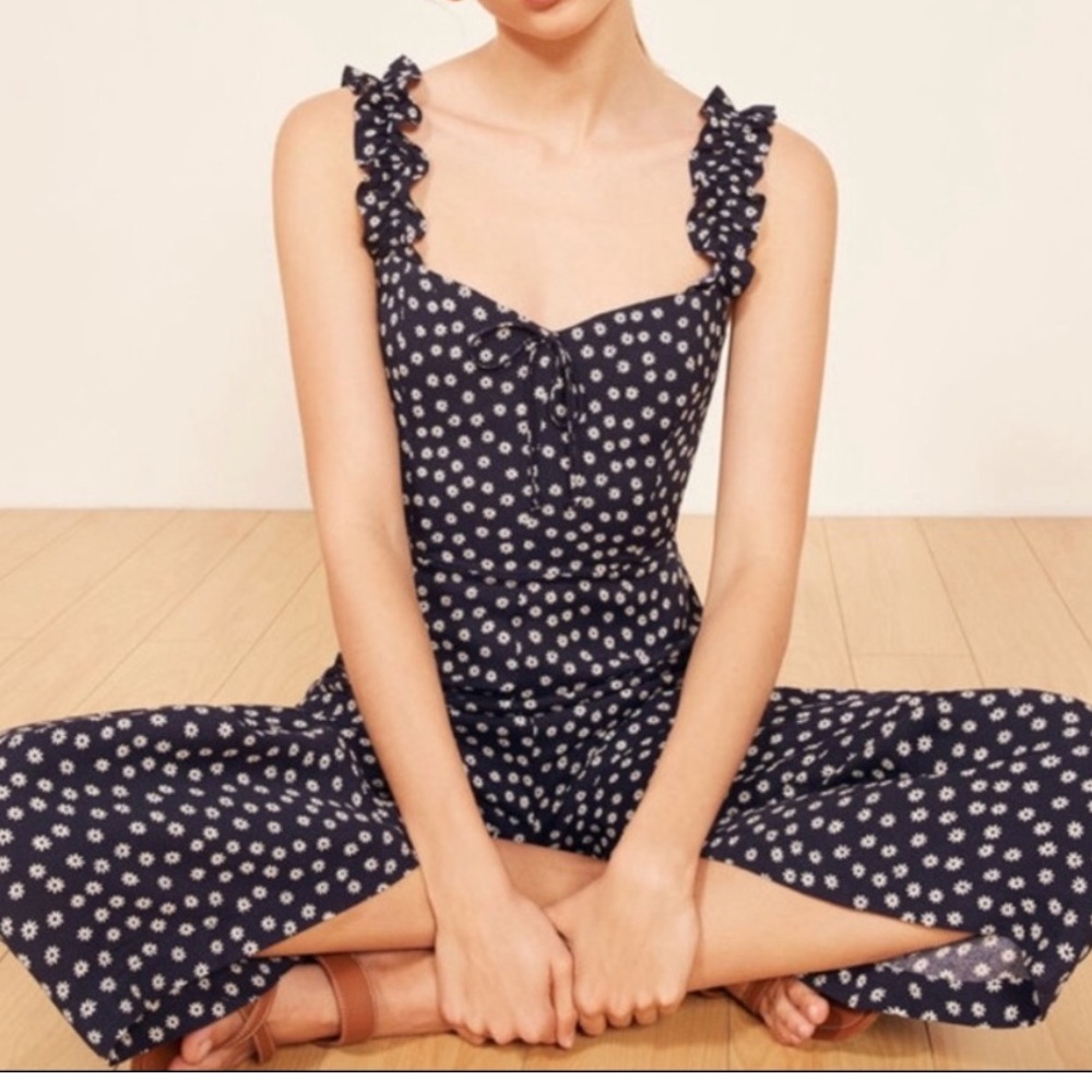 REFORMATION Navy blue white floral 2p jumpsuit ruffled straps XS petite crop